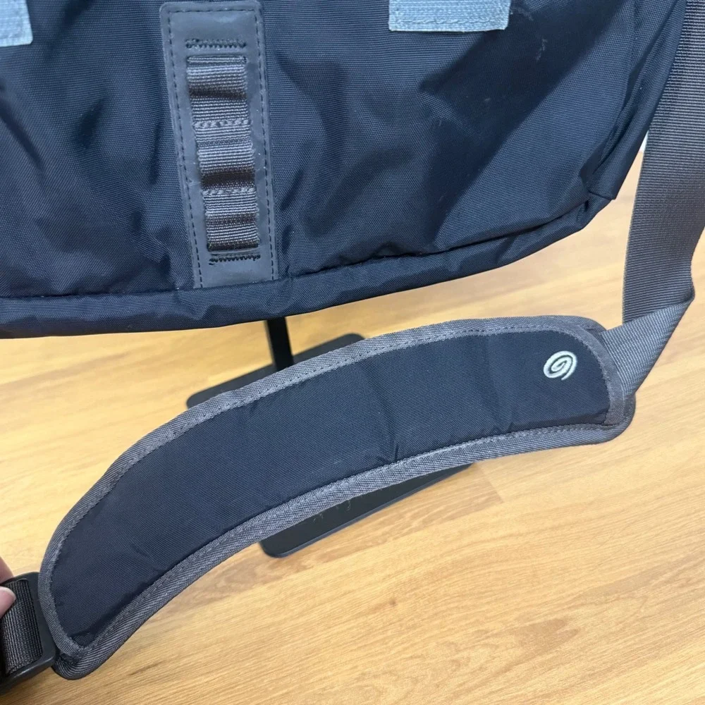 TIMBUK2 Transit Messenger Bag Black Charcoal Laptop Commuter Travel Bag